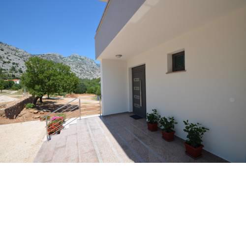 Apartment Anića Kuk