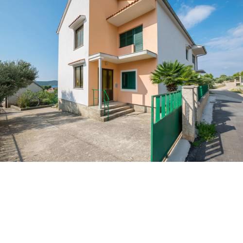 Apartment Ante