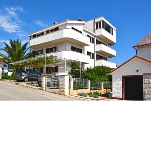 Apartment Ante