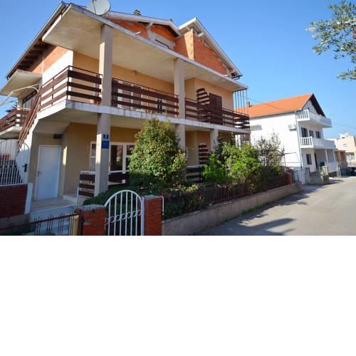 Apartment Ante