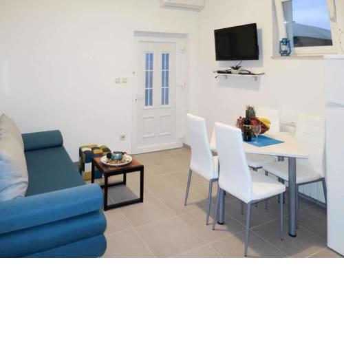 Apartment Arbanija 16478c