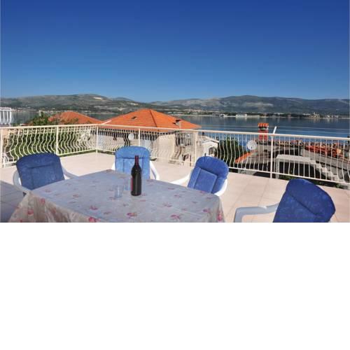 Apartment Arbanija 29
