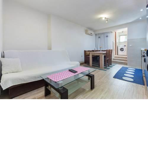 Apartment Arena