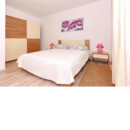 Apartment Aria