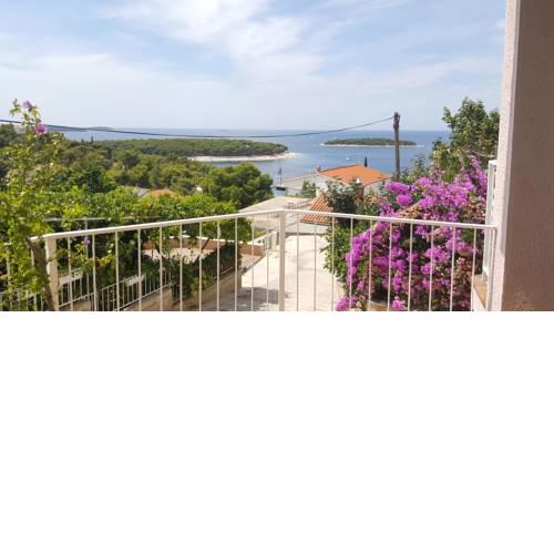 Apartment Bajuti