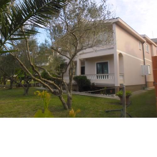 Apartment Banjol