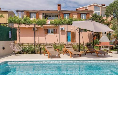 Apartment Banjole with Sea View 201