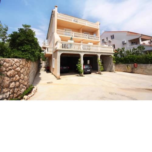 Apartment Barbat 5002a