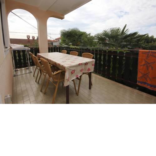 Apartment Basanija 7334a