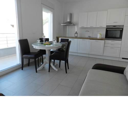 Apartment Baska Voda 15214b