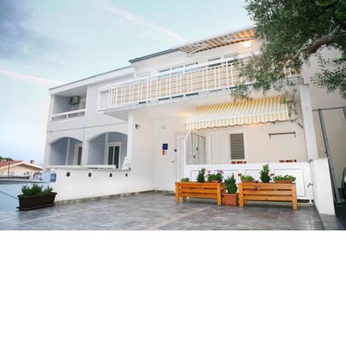 Apartment Baska Voda 16517a