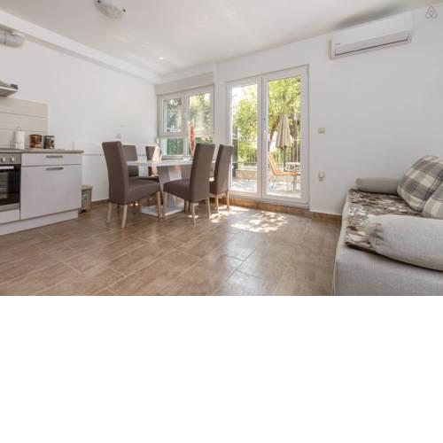 Apartment Batarelo