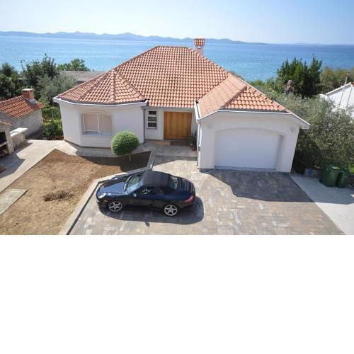 Apartment Beachfront Petar