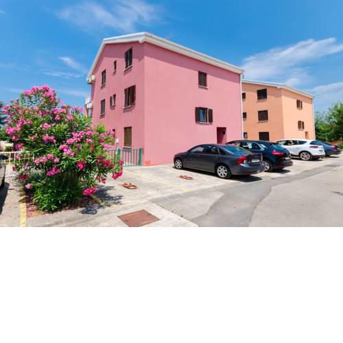 Apartment Besima