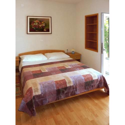 Apartment Bol 1