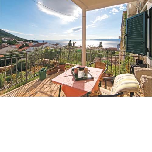Apartment Bol 36