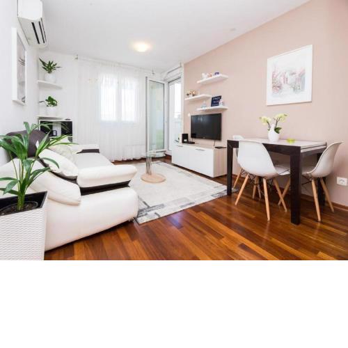 Apartment Bosiljka-comfortable and modern
