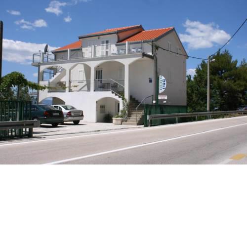 Apartment Brela 6828c