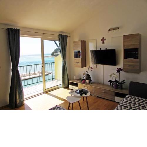 Apartment by the sea