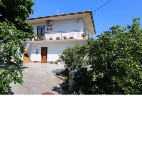 Apartment Car Marica
