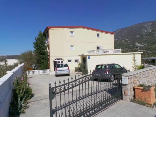 Apartment Cesarica 1