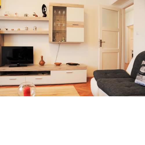Apartment Close To Everything