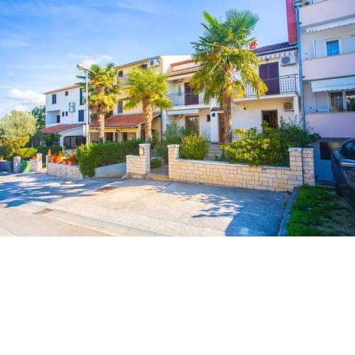 Apartment Complex Vitas Funtana