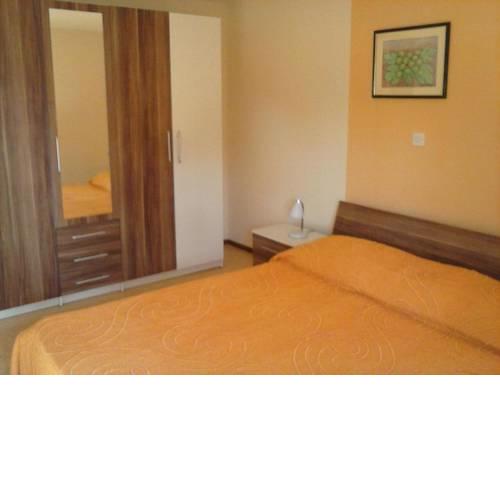 Apartment Cres 12609a