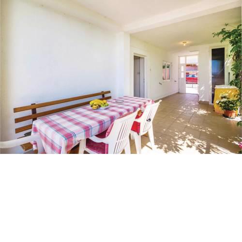 Apartment Creska I