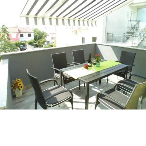 Apartment Crikvenica 12305a