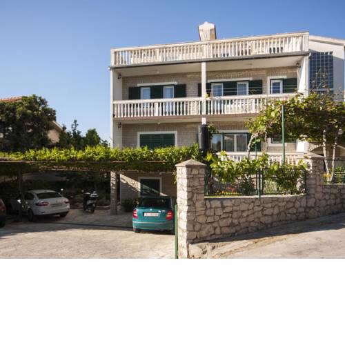 Apartment Damir