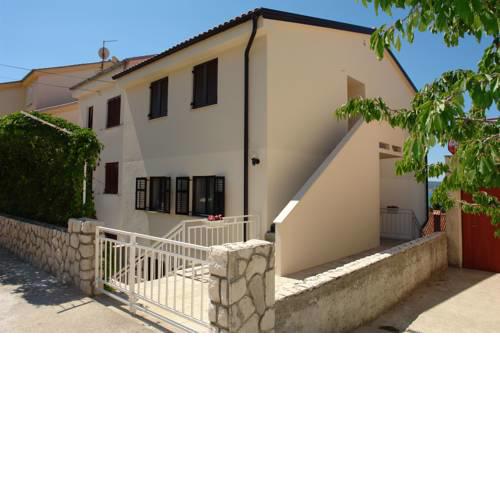 Apartment Deak