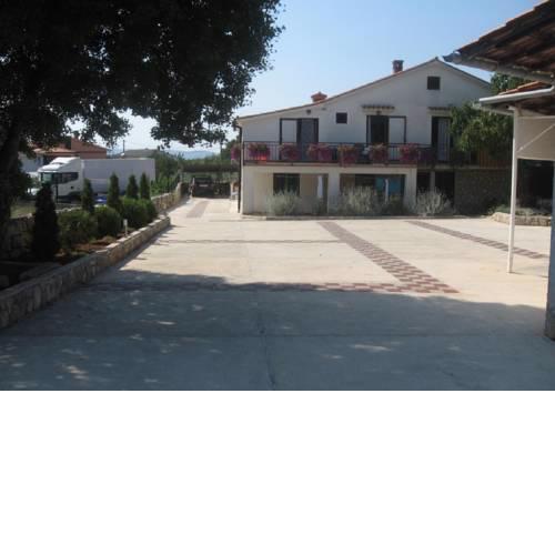 Apartment Deni