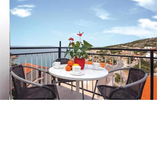 Apartment Dolac with Sea View X