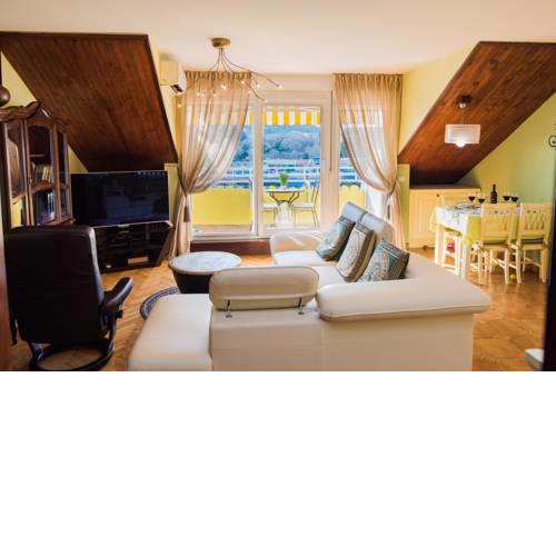 Apartment Dora in center of Split