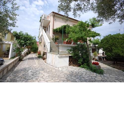Apartment Dorcic