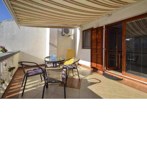 Apartment Drage 17392b