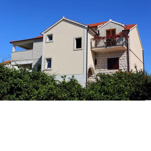 Apartment Dragi