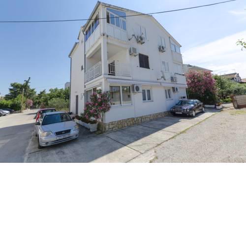 Apartment Dragica