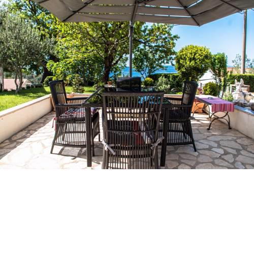 Apartment Dragica