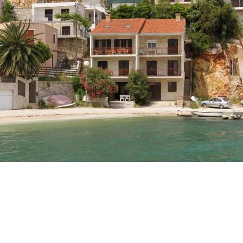 Apartment Duboka 8813a