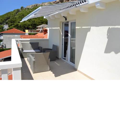 Apartment Duce 8378c