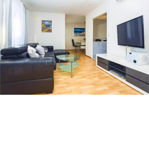 Apartment Dugi Rat with Sea View 06
