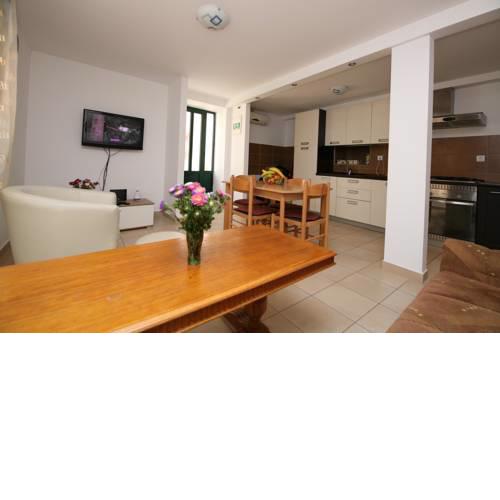 Apartment Dujas
