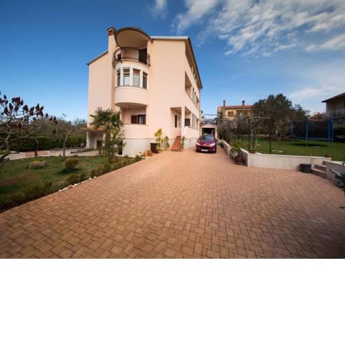 Apartment Duketis
