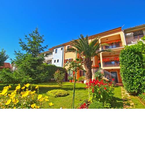 Apartment Dvorine 979