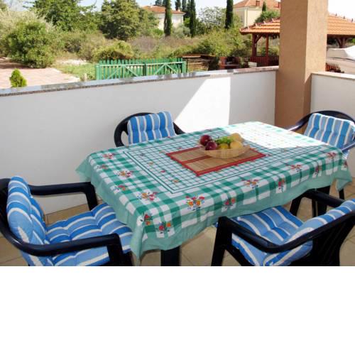 Apartment Ea (UGL512)