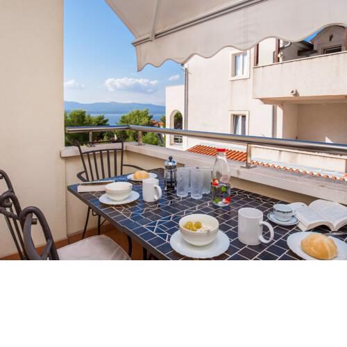 Apartment Ella Sea View