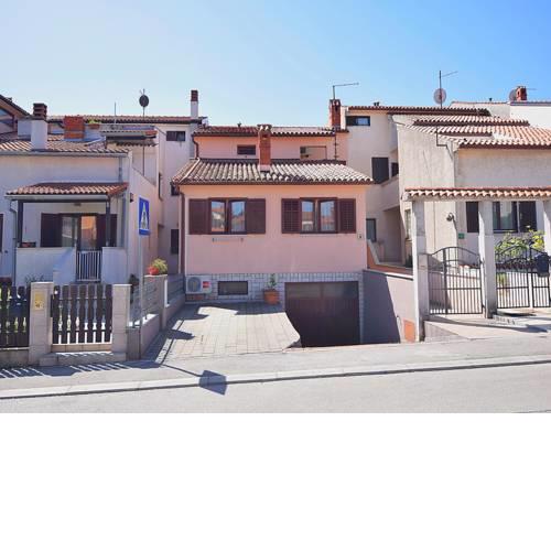 Apartment Ester I
