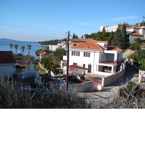 Apartment Eta